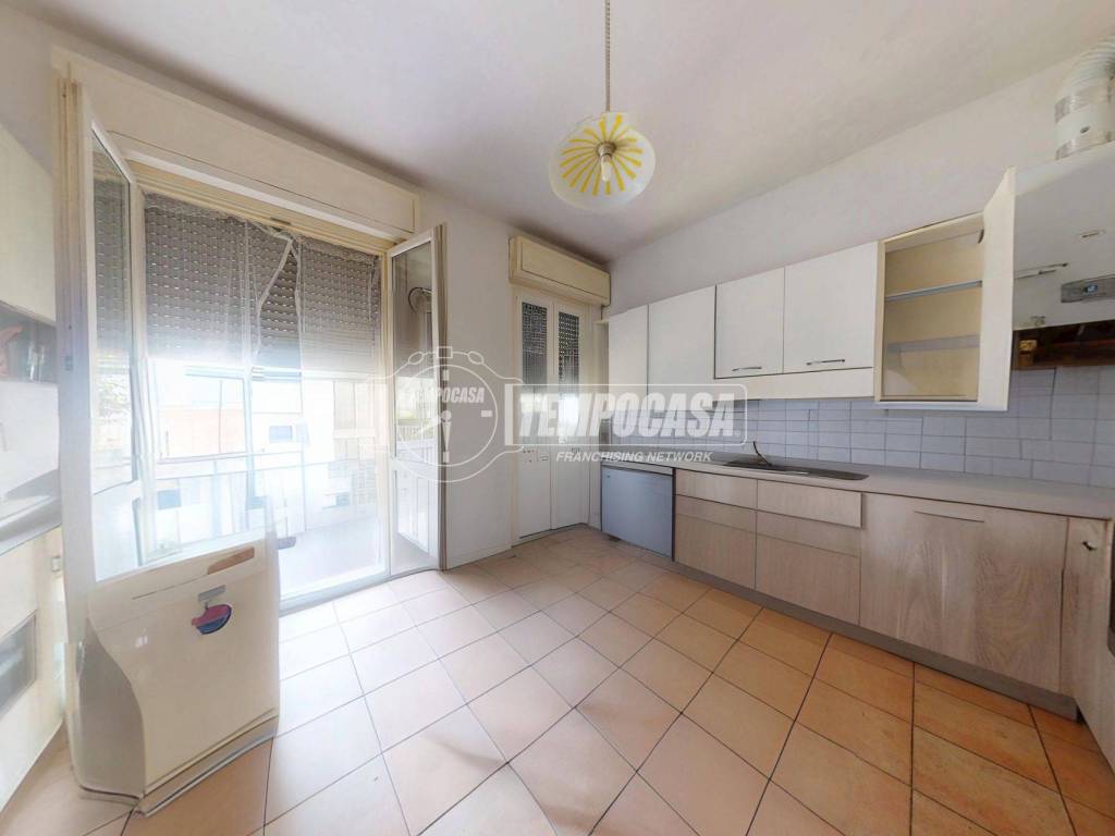 Appartamento a Piacenza in Via Giovanni Antolini 19 - Foto 2