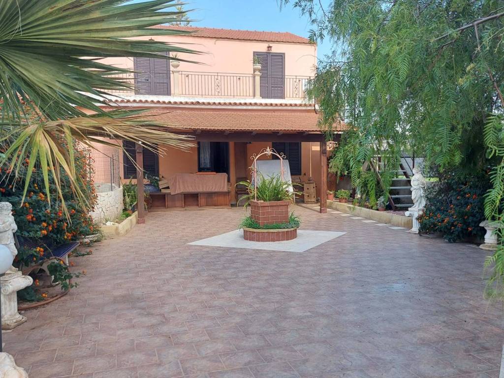 Villa a Vittoria in Via Capo Zafaglione - Foto 2