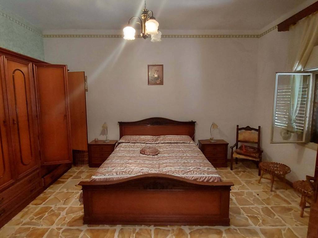 Villa a Vittoria in Via Capo Zafaglione - Foto 4