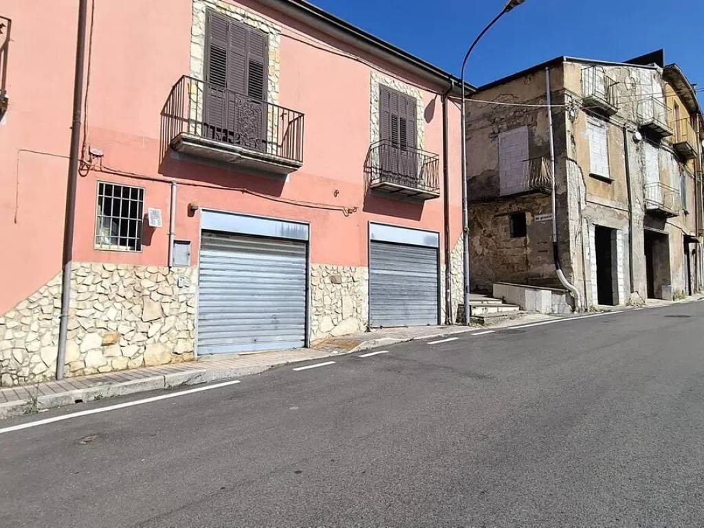 Box / garage a Monteforte irpino in Corso Vittorio Emanuele Ii, 93 - Foto 2