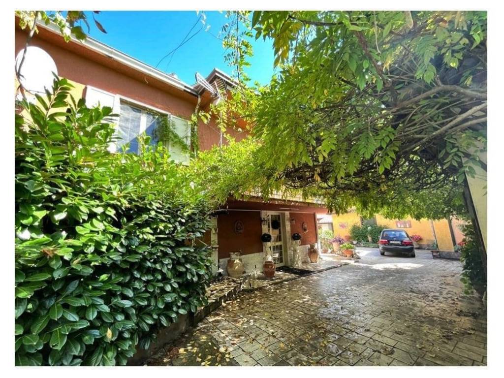 Casa indipendente a Arce in Via Campanile , 120 - Foto 2