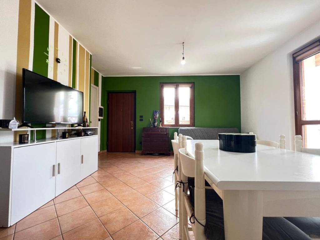 Appartamento a Canale in Via Monteu Roero, 32 - Foto 2