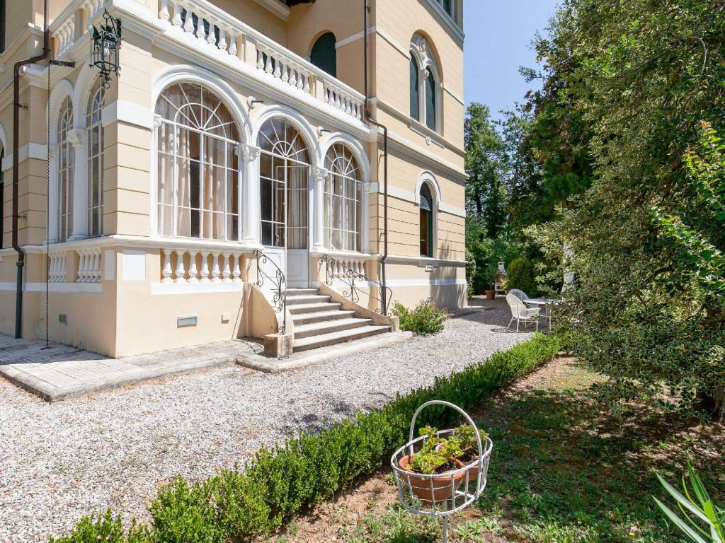Villa a Lucca in Via per Corte Po' - Foto 2
