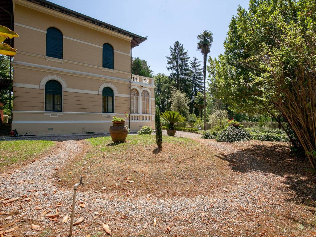 Villa a Lucca in Via per Corte Po' - Foto 3