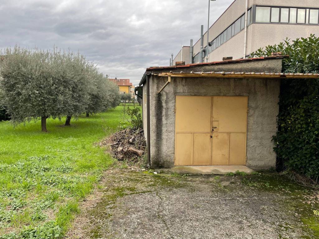 Terreno a Monsummano terme in Via Risorgimento, 200 - Foto 2