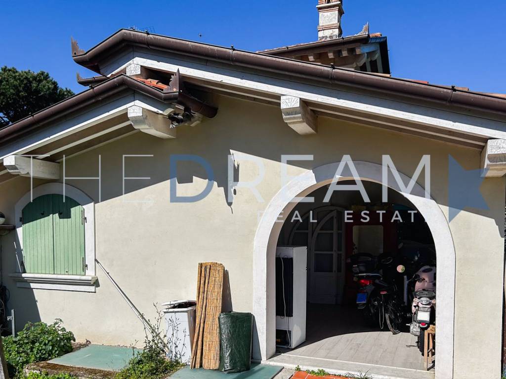 Villa a Forte dei marmi in Via degli Olmi, 127 - Foto 2