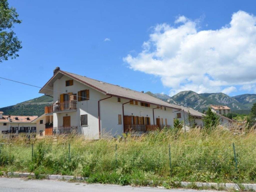 Appartamento a Ovindoli in Via Arano, 204 - Foto 3