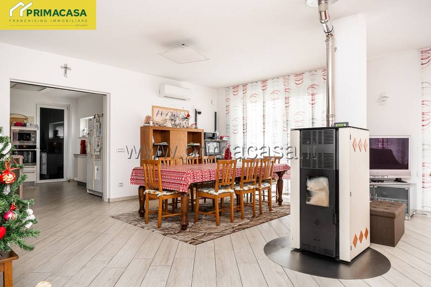 Villa a Zevio in Via Altichiero, 111 - Foto 3