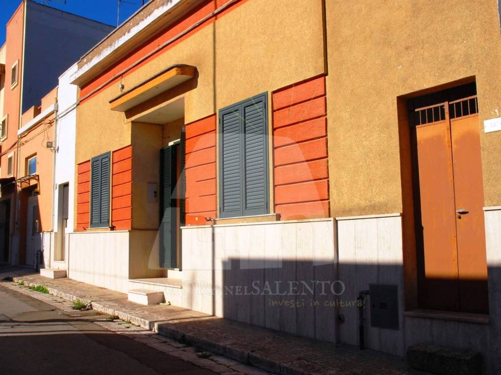 Casa indipendente a Presicce-acquarica in Via Camillo Benso di Cavour - Foto 2
