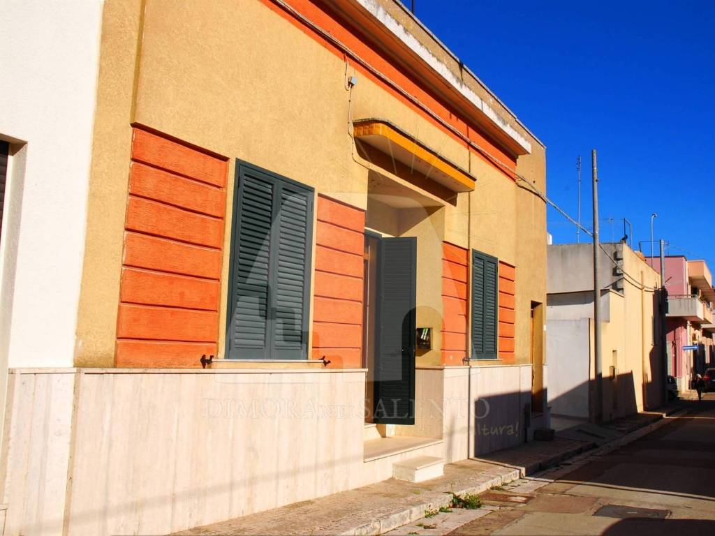 Casa indipendente a Presicce-acquarica in Via Camillo Benso di Cavour - Foto 3