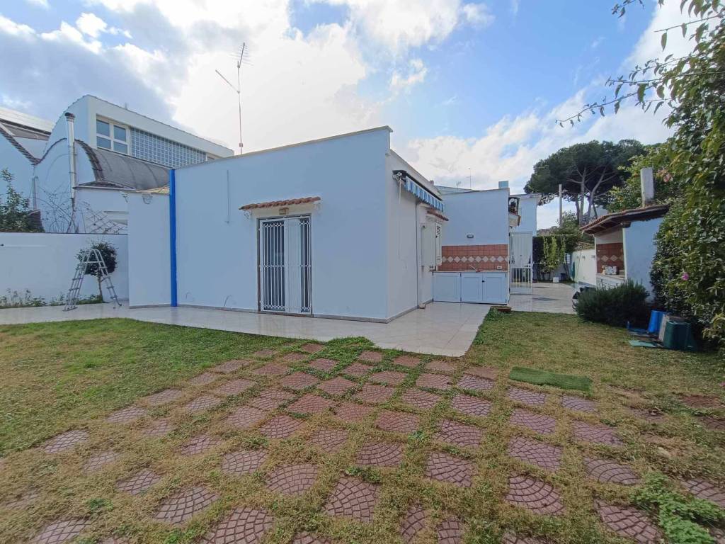 Villa a San felice circeo in Via Calypso - Foto 5