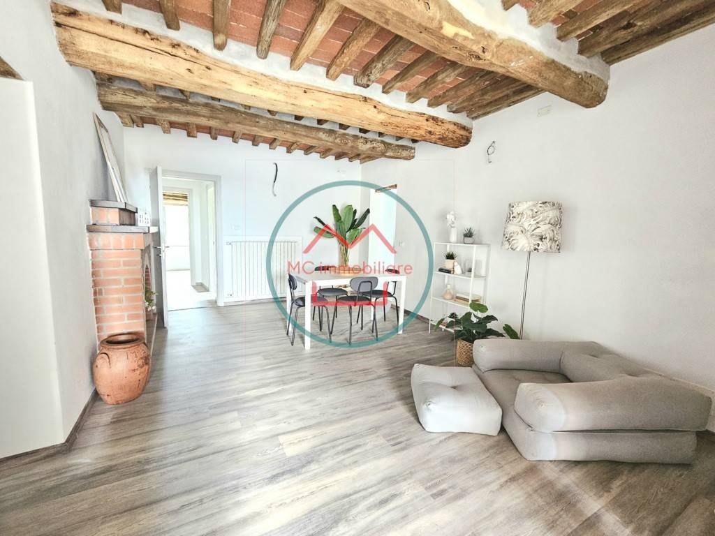 Appartamento a Massa e cozzile in Via Francesco Martini - Foto 4