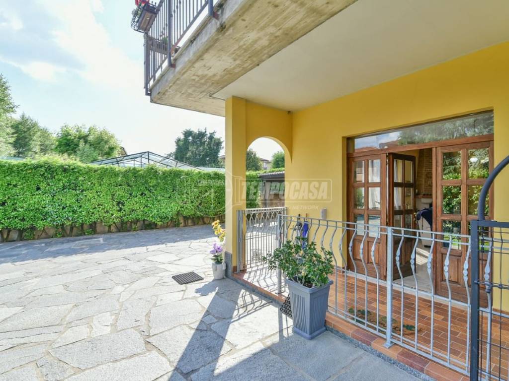 Villa a Erba in Via Riazzolo - Foto 2