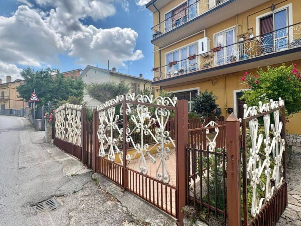 Appartamento a Montemiletto in Via Francesco di Benedetto - Foto 3