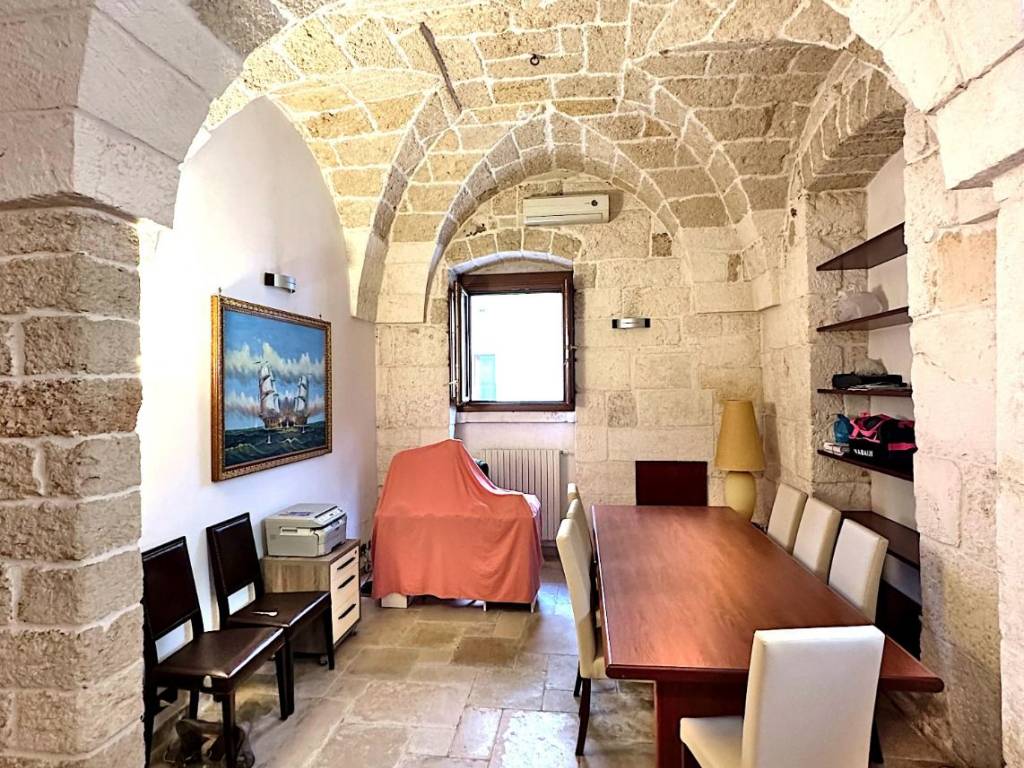 Appartamento a Carovigno in Corso Vittorio Emanuele II, 108 - Foto 2