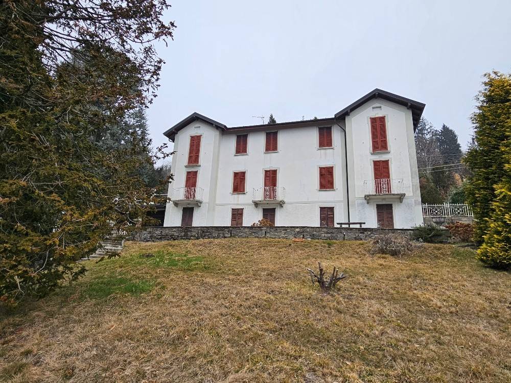 Villa a Premeno in Via Pian di Sole, 14 - Foto 1
