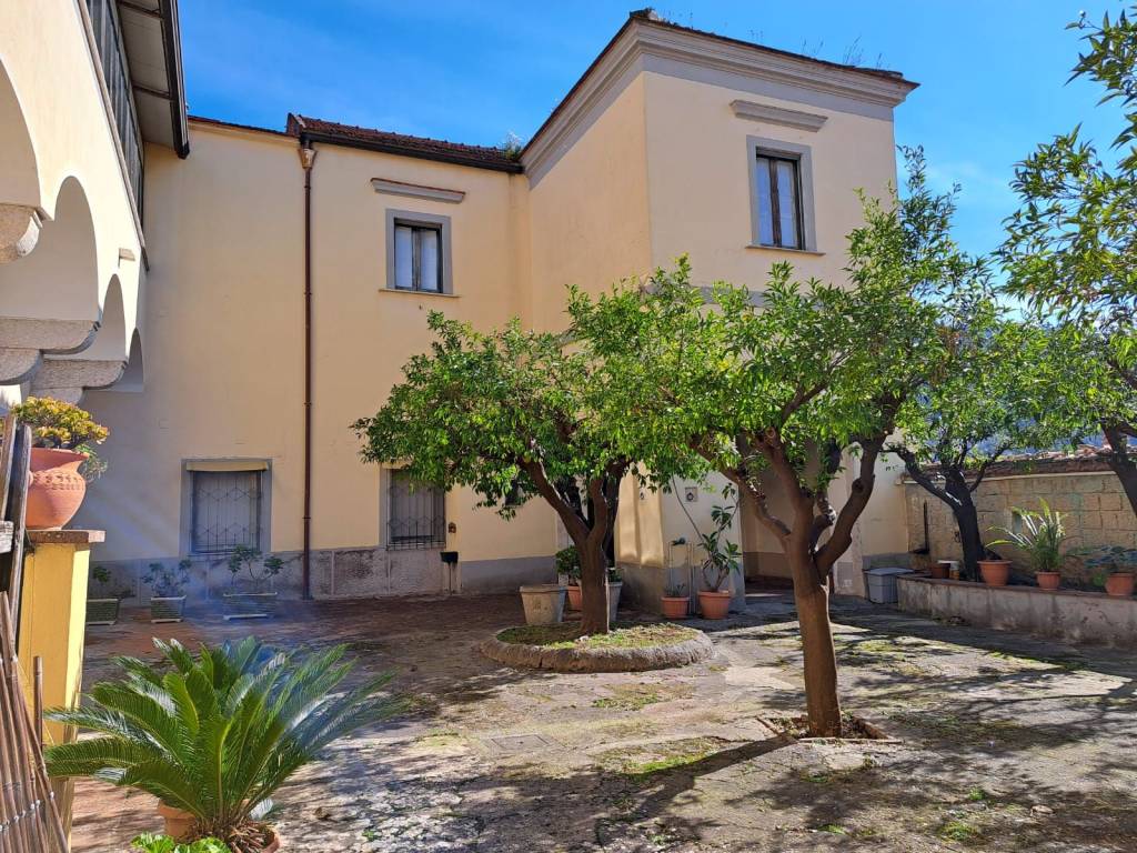 Villa a Maddaloni in Via Belvedere - Foto 3
