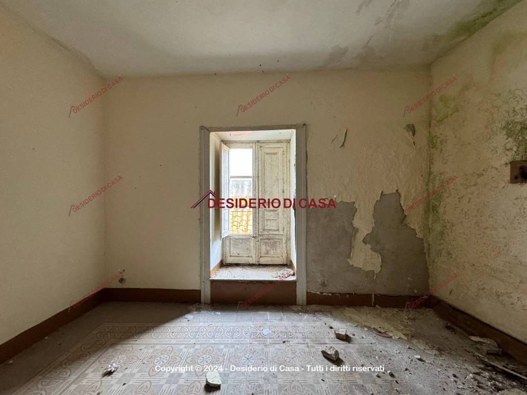 Casa indipendente a Gratteri in Via Parisea - Foto 3