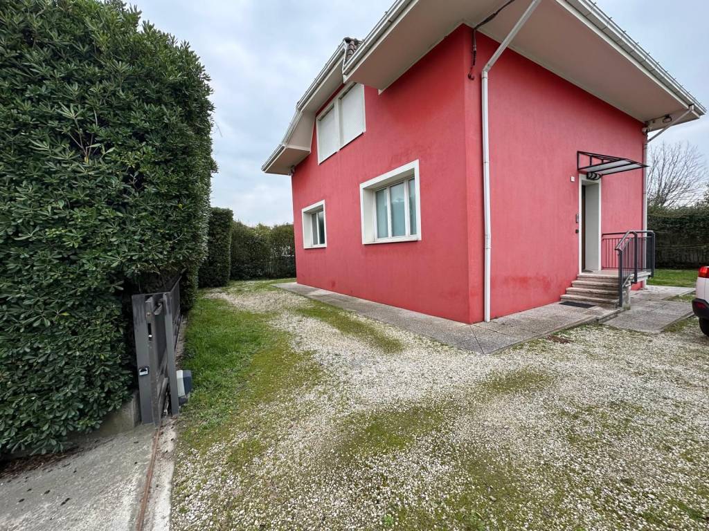 Villa a Pesaro in Strada Ferrata - Foto 2