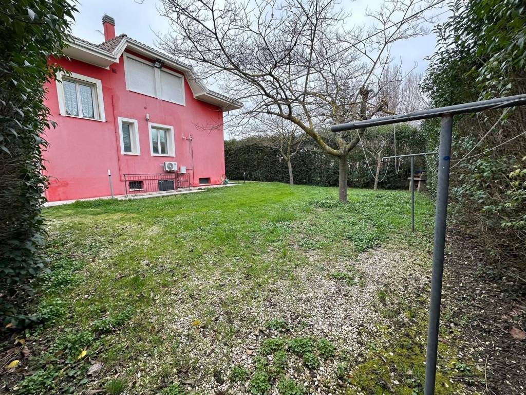 Villa a Pesaro in Strada Ferrata - Foto 3