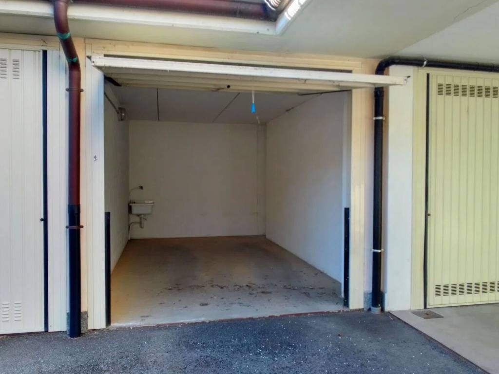 Box / garage a Arquata scrivia in Strada del Vapore - Foto 3