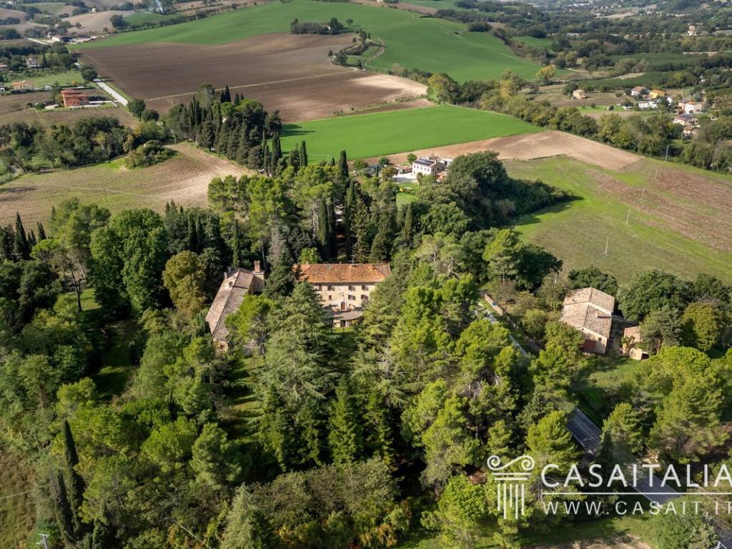 Villa a Arcevia in Strada Provinciale Senigallia Albacina - Foto 5