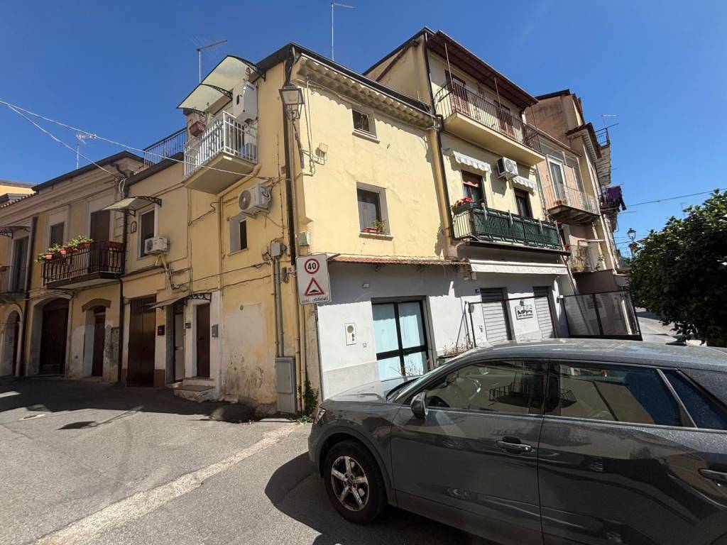 Immobile a Lamezia terme in Via Ponte Sant'Antonio - Foto 2