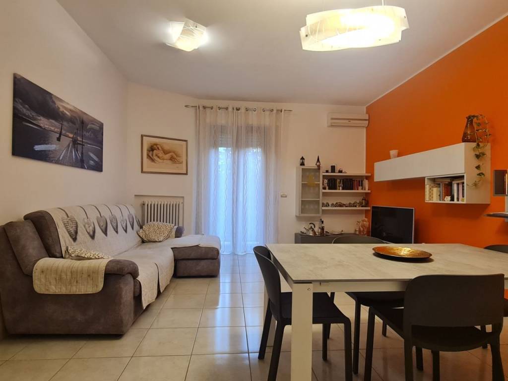 Appartamento a Jesi in Viale Giuseppe Verdi - Foto 2