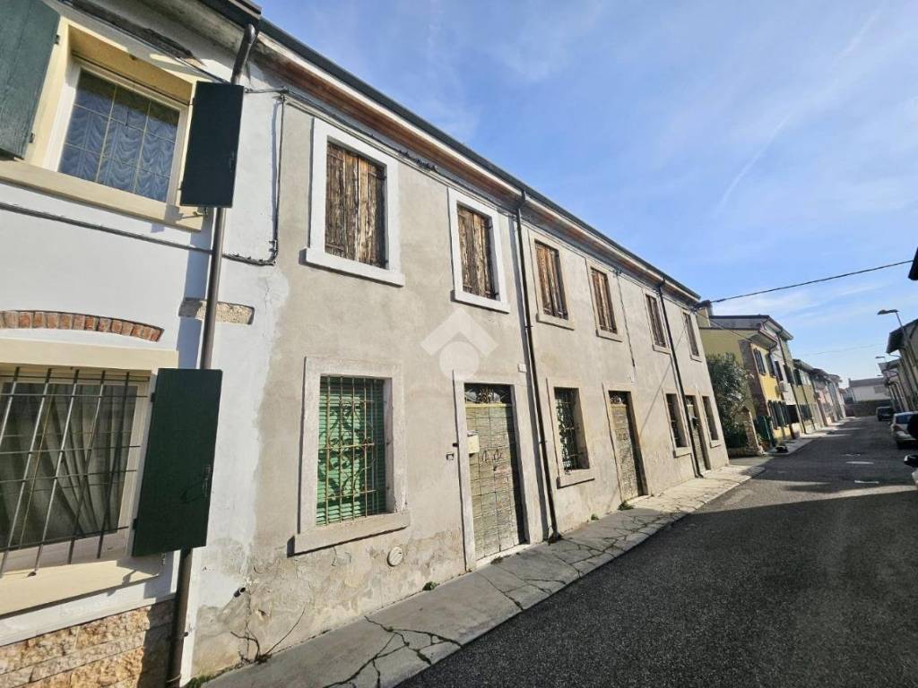 Villetta a schiera a San giovanni lupatoto in Via borgo pio, 25 - Foto 4