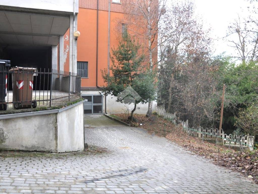 Box / garage a Costigliole d'asti in Via Roma - Foto 2