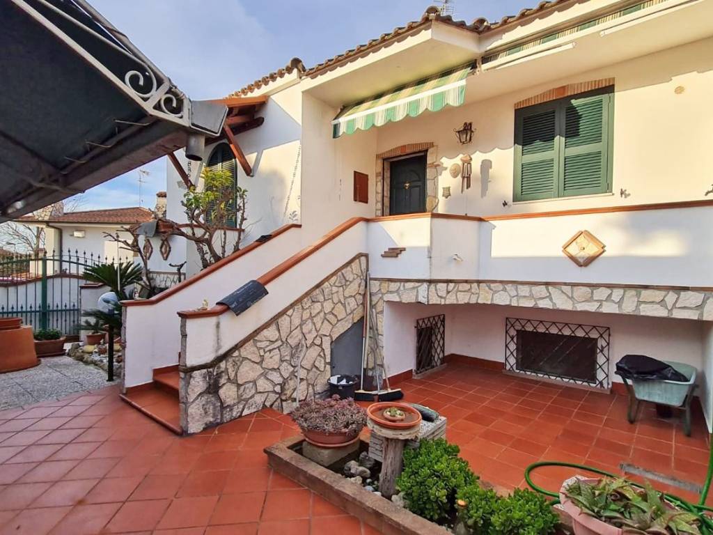 Villa a Sabaudia in Via Arciglioni, 71 - Foto 3