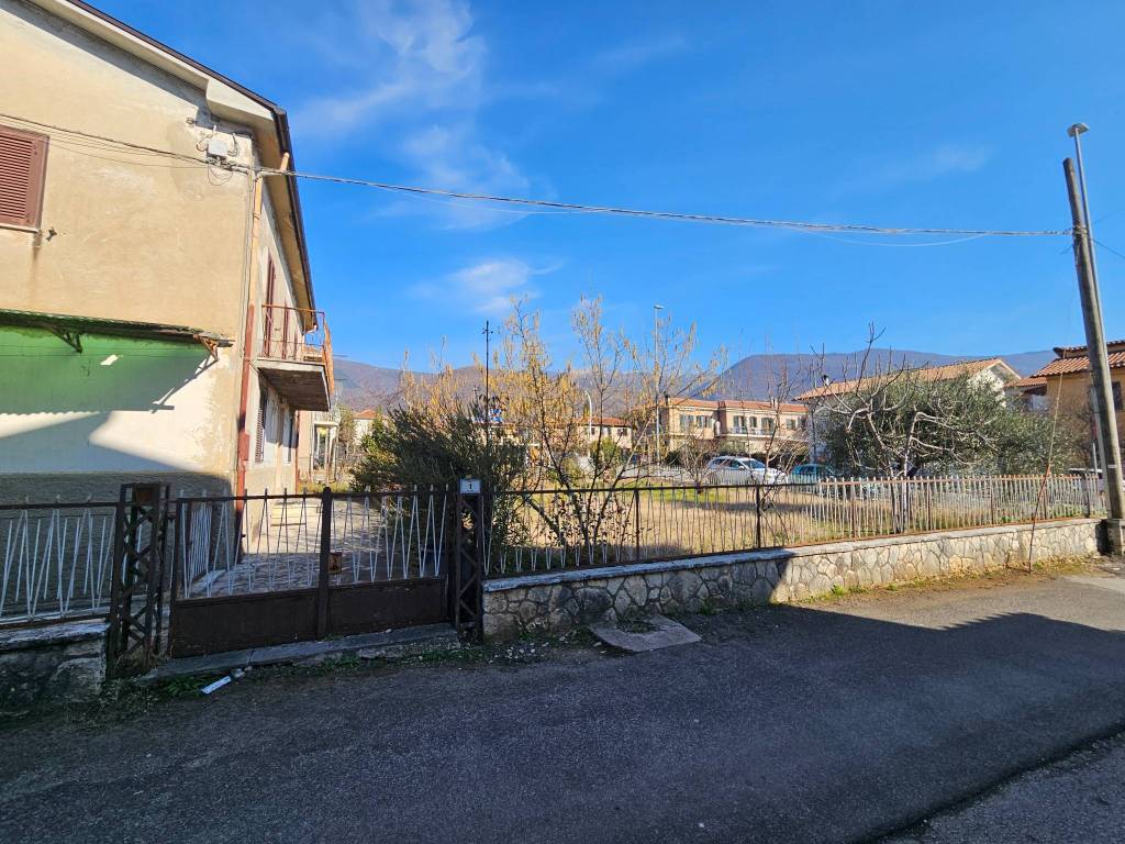 Casa indipendente a Rieti in Via Lazio - Foto 2