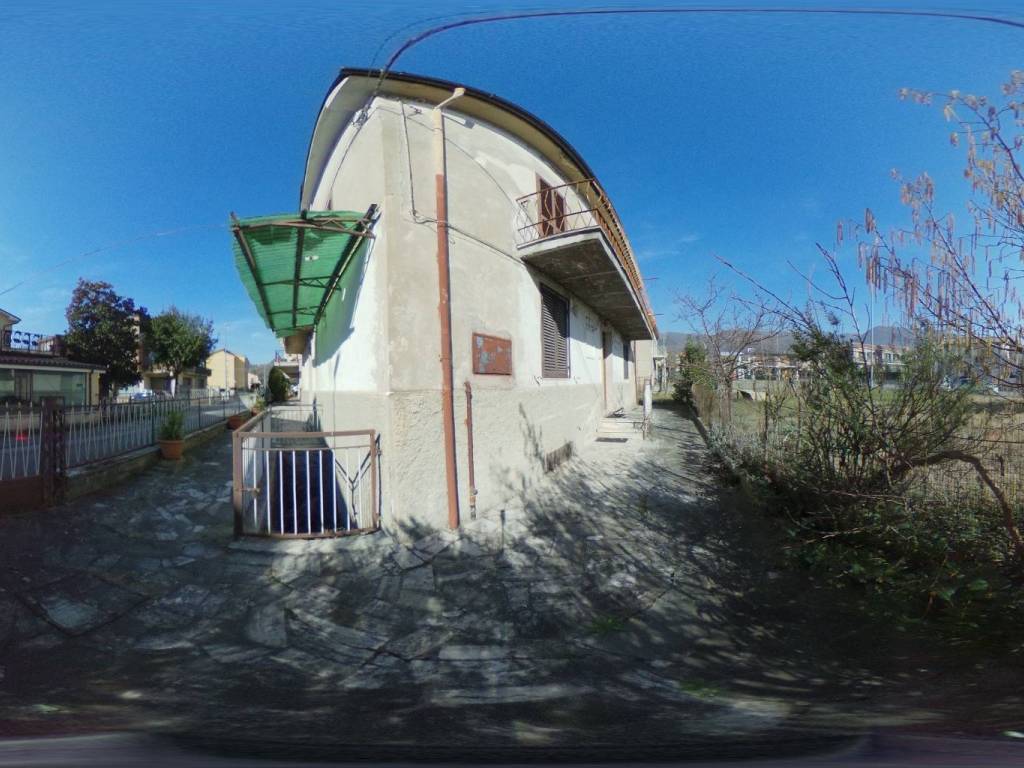 Casa indipendente a Rieti in Via Lazio - Foto 5