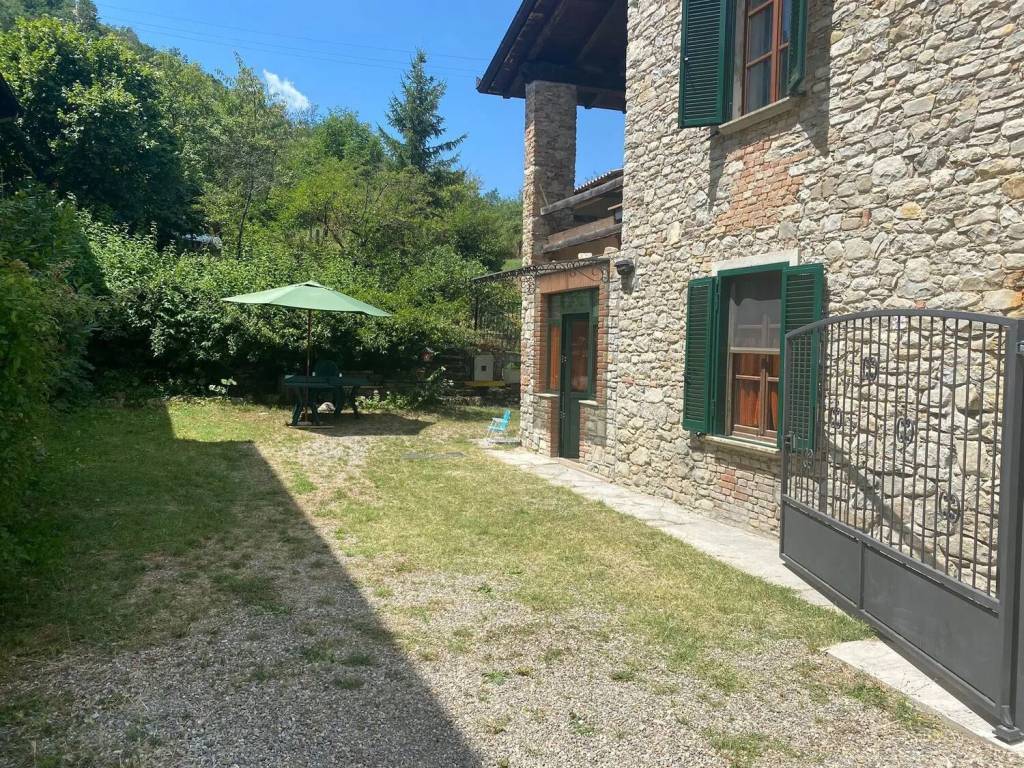 Villa a Zavattarello in Frazione Moline, 59 - Foto 2