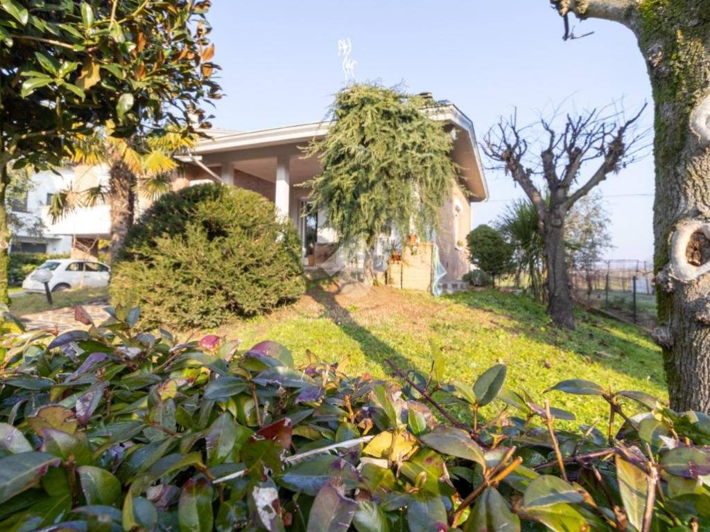 Villa a Carpi in Via Primo Dicembre 1944, 10 - Foto 2