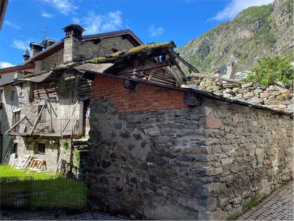 Rustico / casale a Brusson in Frazione Arcesaz - Foto 2