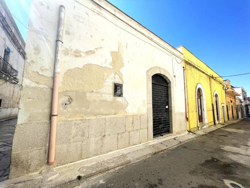 Casa indipendente a Canosa di puglia in Vicolo Gerolamo Savonarola, 35 - Foto 4