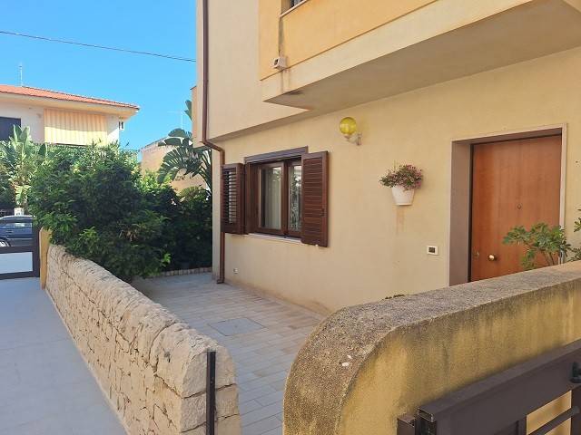 Villa a Vittoria in Via Palermo - Foto 2