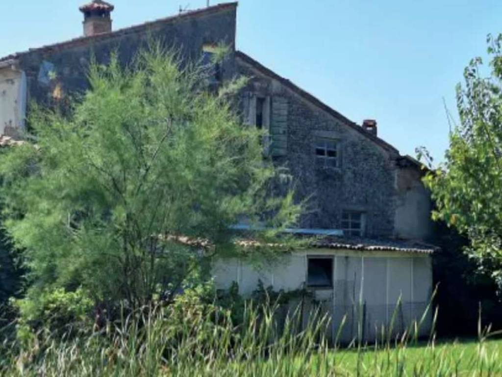 Casa indipendente a Borgo mantovano in Via Livelli Arginone - Foto 4