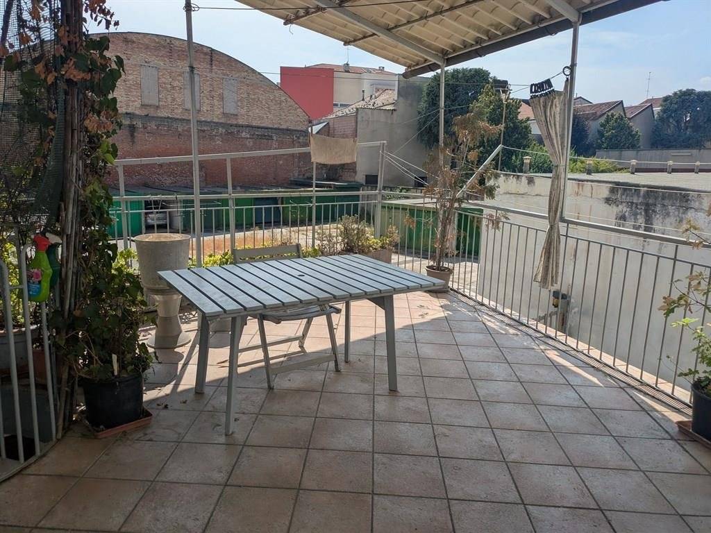 Appartamento a Asti in via guttuari - Foto 2