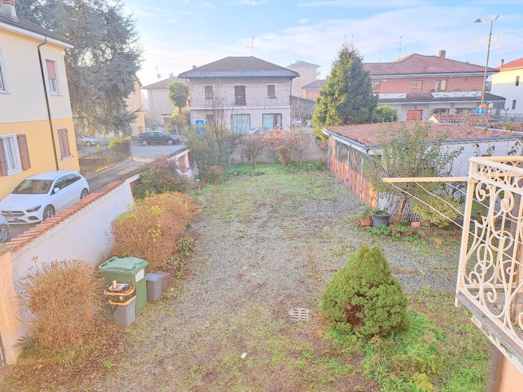 Villa a Santhià in Via Ugo Foscolo - Foto 3