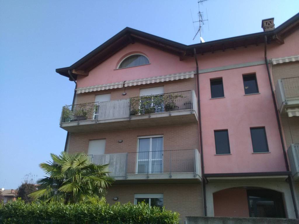 Appartamento a Cassano magnago in Via Sicilia, 5 - Foto 3