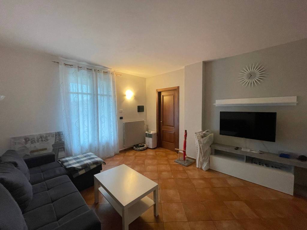 Appartamento a Cherasco in Corso Luigi Einaudi, 22 - Foto 3