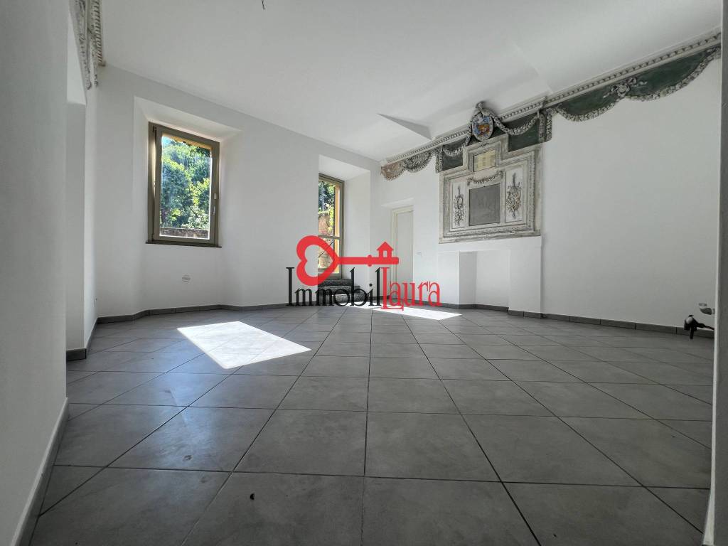 Appartamento a Arcisate in Piazza San Vittore - Foto 4