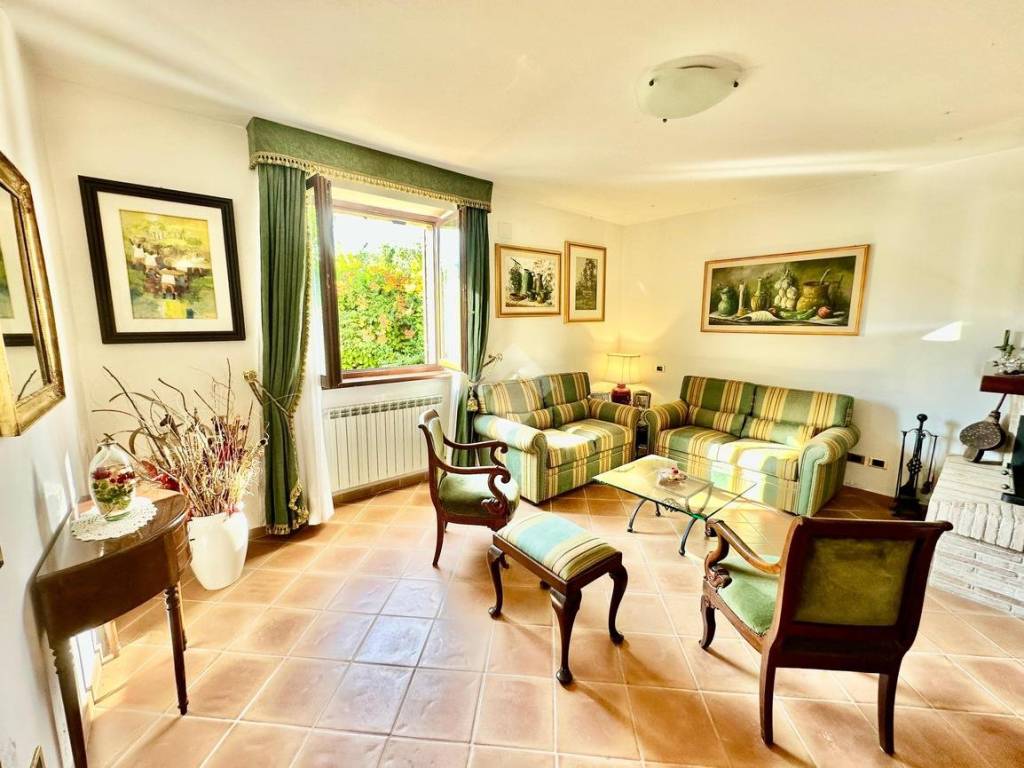 Villa a Montefalco in Via delle Macchie - Foto 4