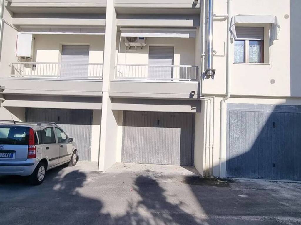 Appartamento a Giulianova in Via Amendola, 19 - Foto 3