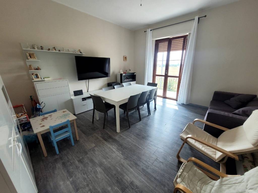 Appartamento a Piacenza in Strada Farnesiana - Foto 2