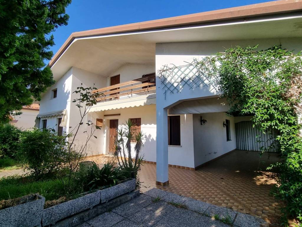 Villa a Portogruaro in Via Vado, 60 - Foto 2