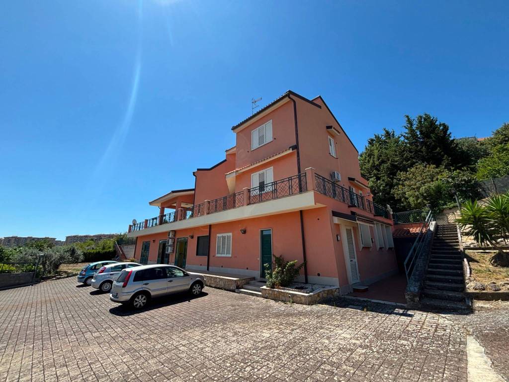 Villa a Caltanissetta in Via Pietro Leone, 8 - Foto 3