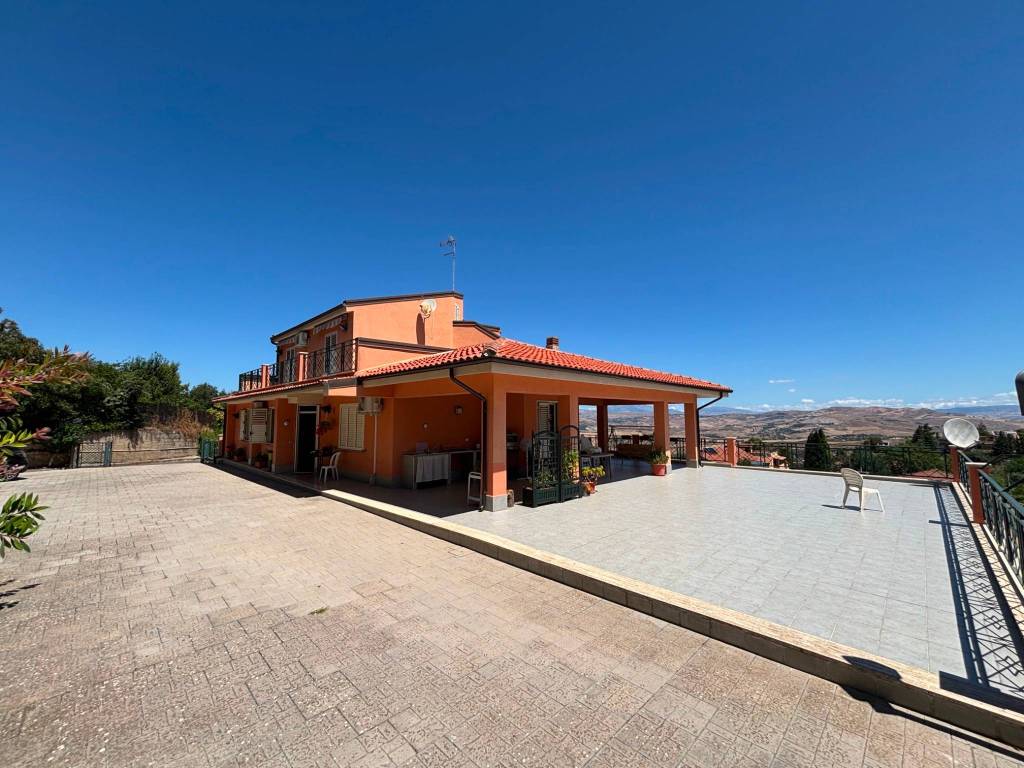 Villa a Caltanissetta in Via Pietro Leone, 8 - Foto 4